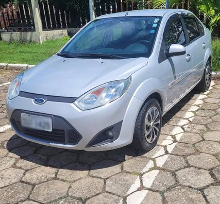 FORD FIESTA 1.6 ROCAM SE 8V FLEX 4P MANUAL